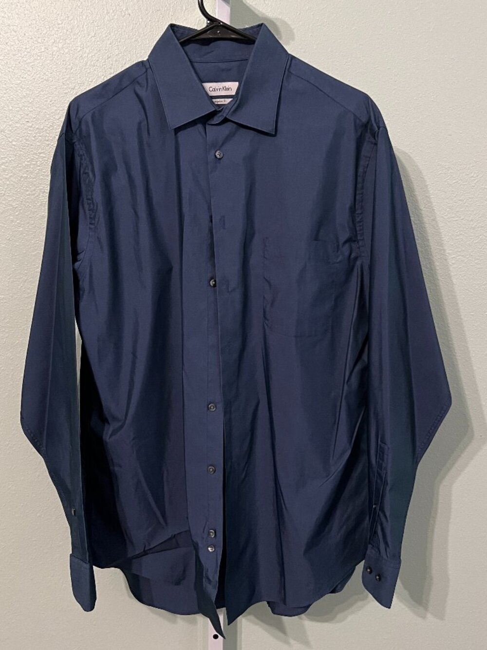 Calvin Klein Regular Fit Blue High-Sheen Long-Sleeve Button-Up SZ Lrg